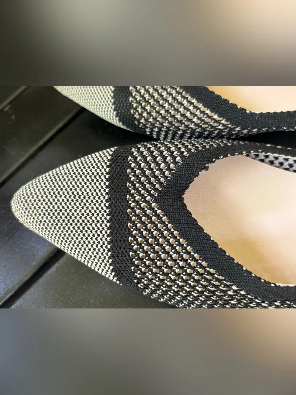 Tahari Black and White Knit Pointed-Toe slip on Antigua Flats Size 8.5